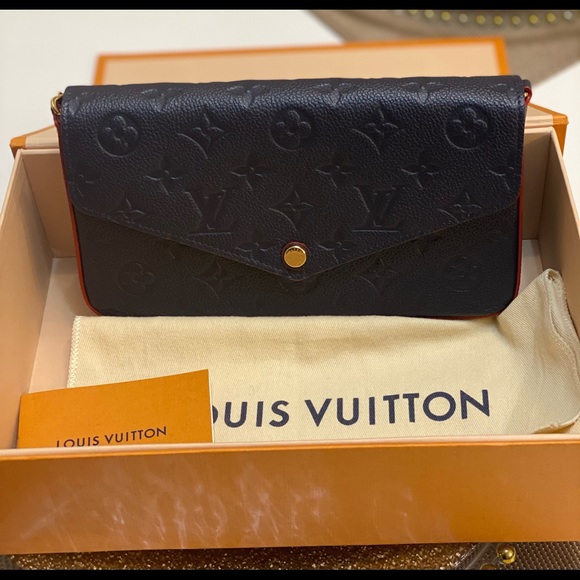 SOLD-Louis Vuitton Felicie Pochette - SOLD on IG - Picture 4 of 12